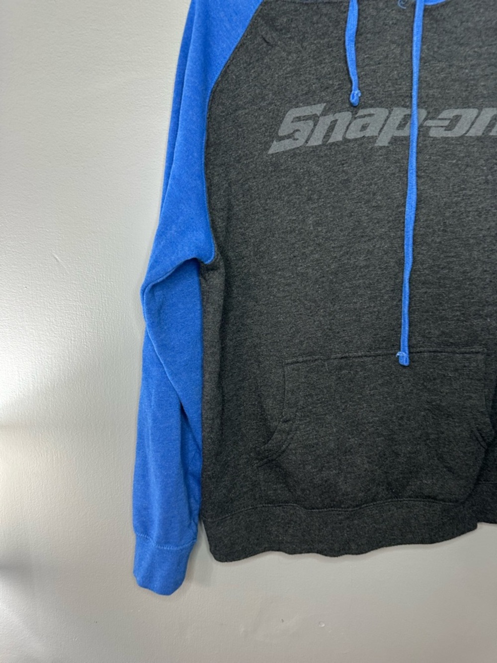 Snap On Men’s Two-Tone Blue and Charcoal Hooded Pullover - Picture 2 of 13